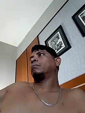 Snapshot of Odin-2121 chatting on February 18, 7:09 pm Odin-2121 online show from February 18, 7:09 pm