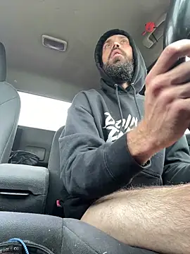 QueenM3 online show from November 15, 5:20 pm