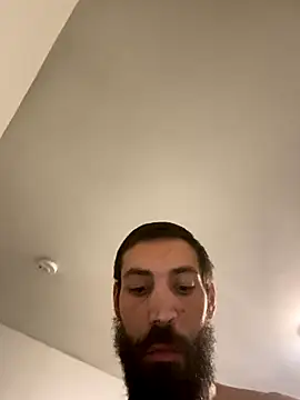 QueenM3 online show from November 18, 6:45 pm