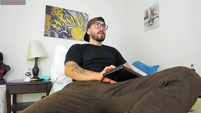 jeyco santino online show from April 1, 1:39 am