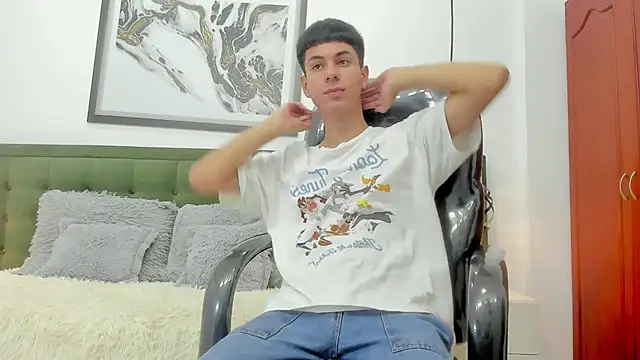 Snapshot of Johann_sex chatting on April 30, 5:41 pm Johann sex online show from April 30, 5:41 pm