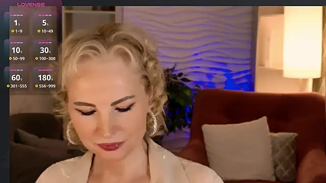 Snapshot of Sandra_Kind chatting on April 21, 5:58 am Sandra Kind online show from April 21, 5:58 am