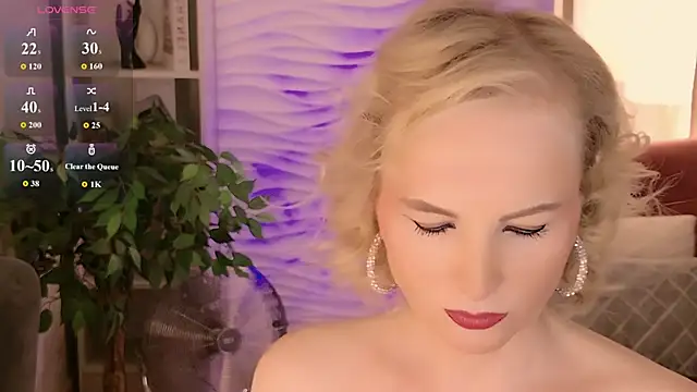 Snapshot of Sandra_Kind chatting on May 24, 5:34 am Sandra Kind online show from May 24, 5:34 am