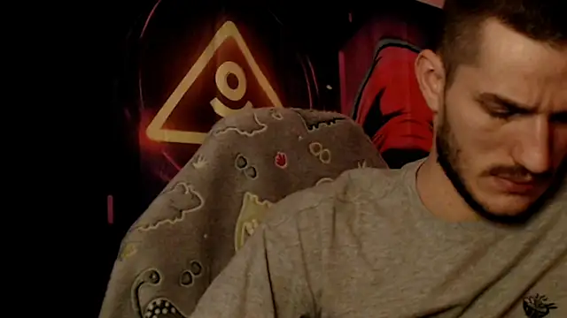 Snapshot of yoyoboy988 chatting on January 7, 8:44 pm yoyoboy988 online show from January 7, 8:44 pm