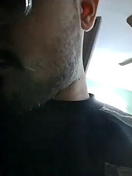 hornypurush online show from December 1, 5:07 pm