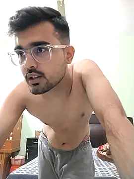 hornypurush online show from December 19, 10:06 pm