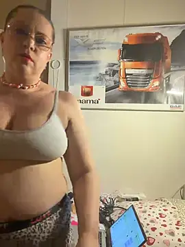 Snapshot of Conejta chatting on March 12, 12:33 pm Conejta online show from March 12, 12:33 pm