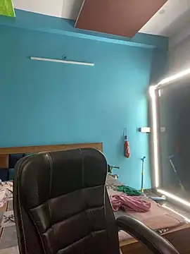 Sexy Madhuri Bhabhi online show from March 1, 12:12 pm