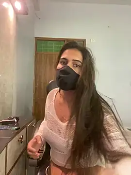 Sexy Madhuri Bhabhi online show from March 3, 6:04 am