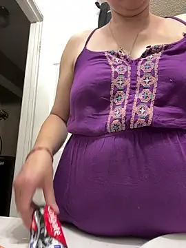 HTXBELLE online show from February 24, 1:09 pm