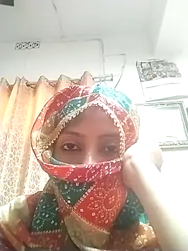 cuteangel9999 online show from February 18, 6:48 am