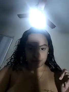 amandinhamorena online show from September 16, 1:39 am