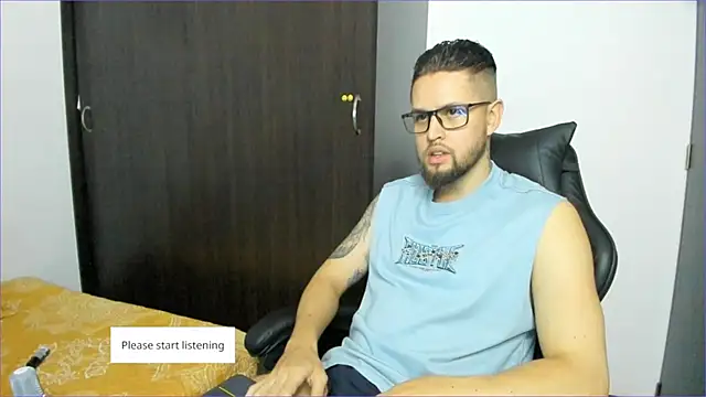 Snapshot of bastianwatson10 chatting on November 4, 4:17 pm bastianwatson10 online show from November 4, 4:17 pm