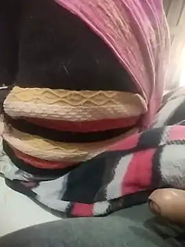 indian couple4 online show from December 17, 10:32 am