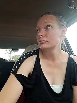 redsparrowXxXx online show from April 18, 6:50 am