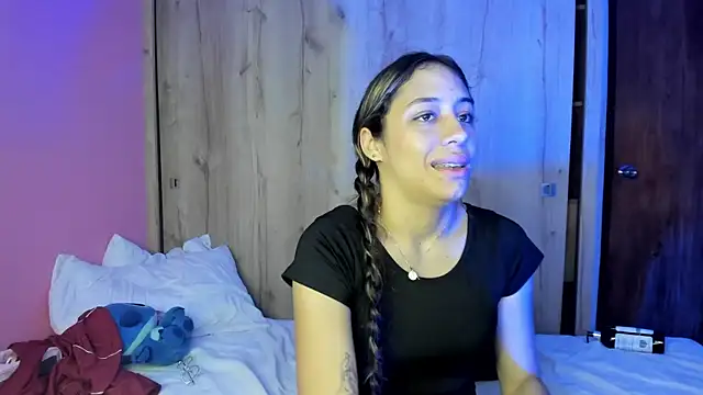 Snapshot of TANIA_06 chatting on April 18, 7:58 pm TANIA 06 online show from April 18, 7:58 pm