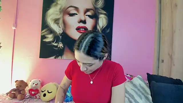 Snapshot of TANIA_06 chatting on July 9, 1:04 pm TANIA 06 online show from July 9, 1:04 pm