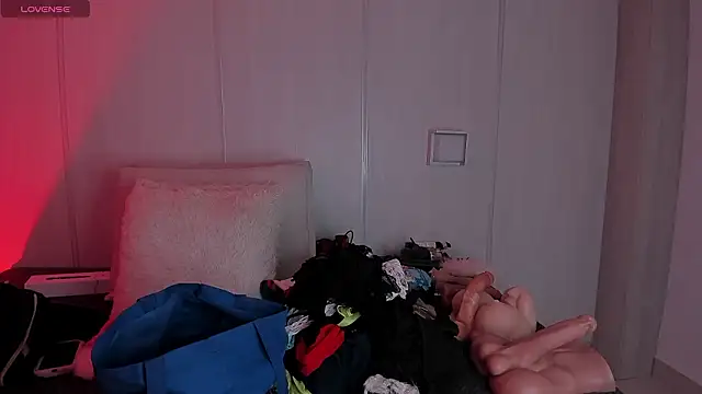 Snapshot of sasha_riverss chatting on January 31, 7:23 pm sasha riverss online show from January 31, 7:23 pm