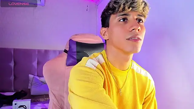 Allex Cano online show from March 20, 6:20 pm