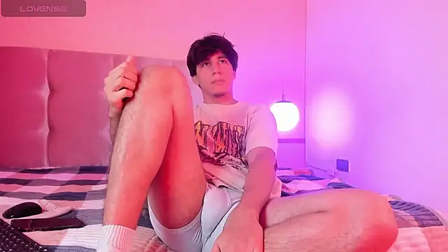 Allex Cano online show from April 10, 10:14 pm