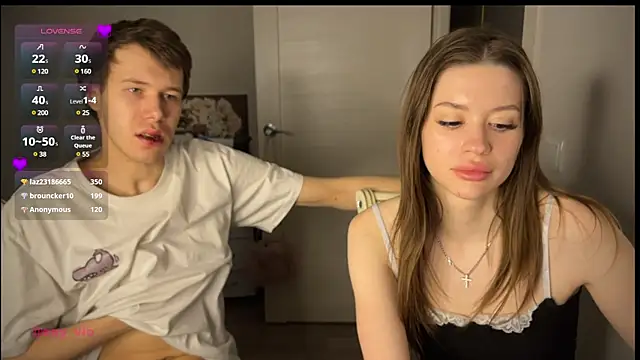 Snapshot of griwkaaa chatting on February 22, 11:13 pm griwkaaa online show from February 22, 11:13 pm