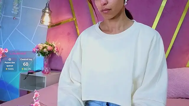 EmmyCortez online show from April 18, 11:47 am