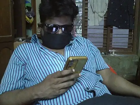Snapshot of samdavid162 chatting on February 27, 12:56 pm samdavid162 online show from February 27, 12:56 pm