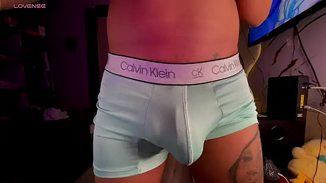 jeffvalemtino online show from March 9, 11:09 pm