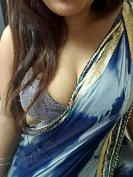 Snapshot of suthas99 chatting on April 21, 1:42 am suthas99 online show from April 21, 1:42 am