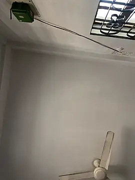 Snapshot of everlustman_ chatting on February 18, 7:32 am everlustman online show from February 18, 7:32 am