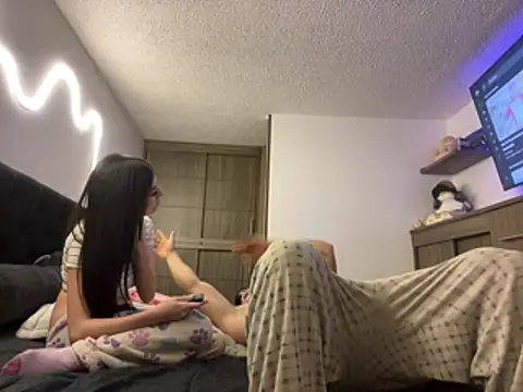 DesireLuxe online show from January 16, 7:45 am