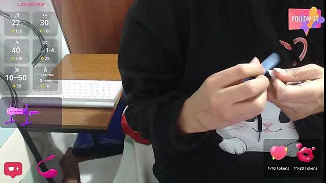 Snapshot of Sexyqueen_mature_ chatting on March 23, 12:36 am Sexyqueen mature  online show from March 23, 12:36 am