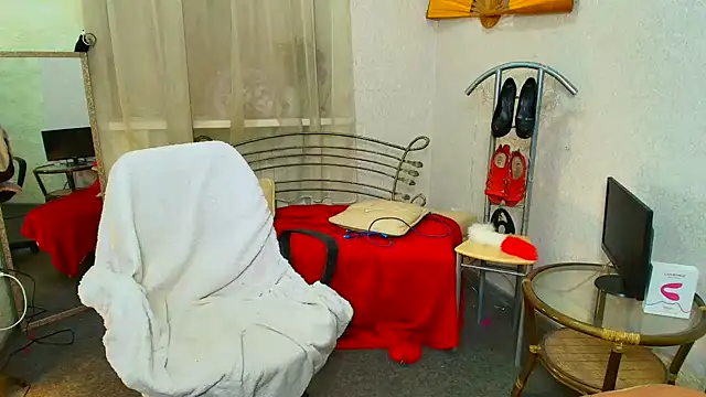 faiirylight online show from February 18, 7:48 am