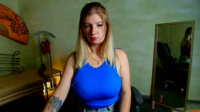 Snapshot of faiirylight chatting on July 9, 5:33 am faiirylight online show from July 9, 5:33 am