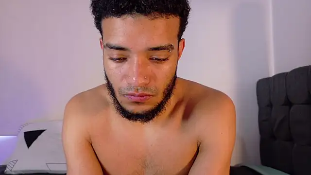 Snapshot of eross_chipre_ chatting on April 28, 4:34 pm eross chipre online show from April 28, 4:34 pm