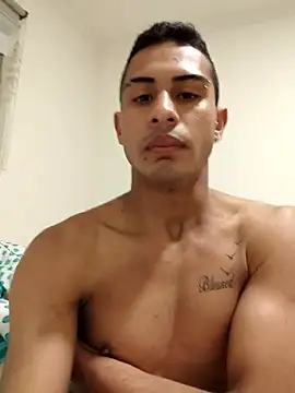 Snapshot of lh207848 chatting on February 18, 4:37 pm lh207848 online show from February 18, 4:37 pm