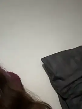 Snapshot of lola__med chatting on February 26, 9:16 pm lola med online show from February 26, 9:16 pm