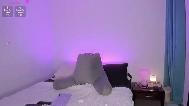  lucianapalmer online show from January 9, 7:48 pm