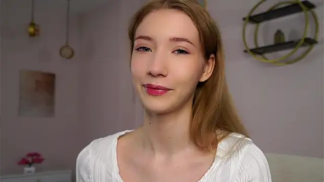 SunnivaCovil online show from September 19, 2:40 pm