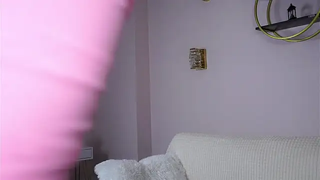 SunnivaCovil online show from November 15, 2:46 pm