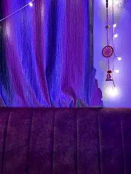 Dishasarmaa05 online show from September 16, 6:31 pm