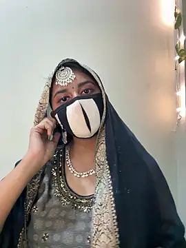 Dishasarmaa05 online show from February 23, 4:37 pm