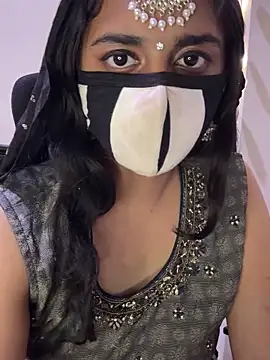 Dishasarmaa05 online show from March 19, 4:33 pm