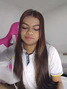 Snapshot of sophia_ramirez12 chatting on June 25, 11:20 pm sophia ramirez12 online show from June 25, 11:20 pm