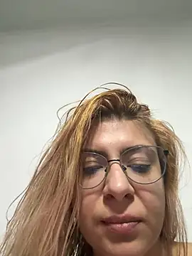 KittieHallo online show from March 7, 4:44 pm