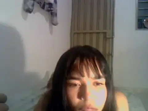 Snapshot of marian01 chatting on March 9, 2:50 am marian01 online show from March 9, 2:50 am