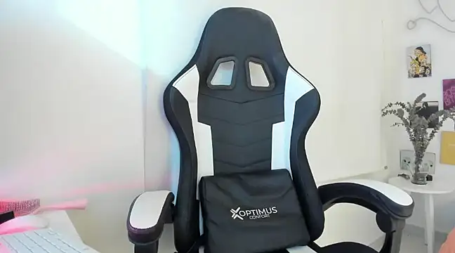 agaataa  online show from March 21, 1:13 am