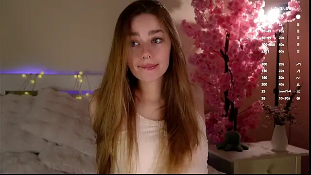 EmilaMills online show from April 12, 11:15 am