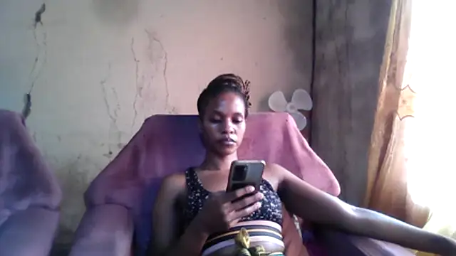 sexybigass31 online show from March 31, 6:25 am