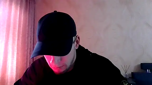 Snapshot of frama666 chatting on April 25, 2:47 pm frama666 online show from April 25, 2:47 pm
